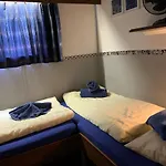Botel Ms Patria